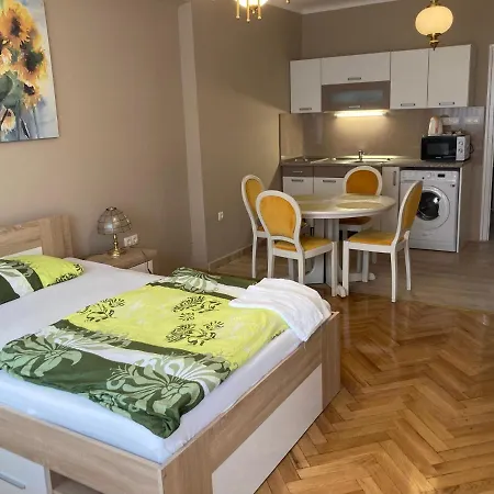 Napraforgo Apartman Appartement Kaposvár